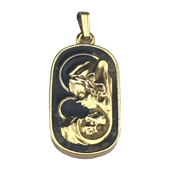 Catholic Madonna Mother Mary Pendant Charm Vintage Gold Tone Enamel - Picture 1 of 10